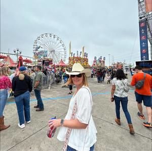 Meet your Posher, Caroline